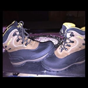 Air walk winter boots